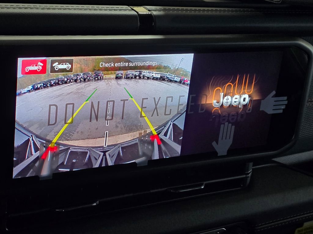 New 2025 Jeep Wrangler Unlimited Rubicon w/ Technology Group image 9