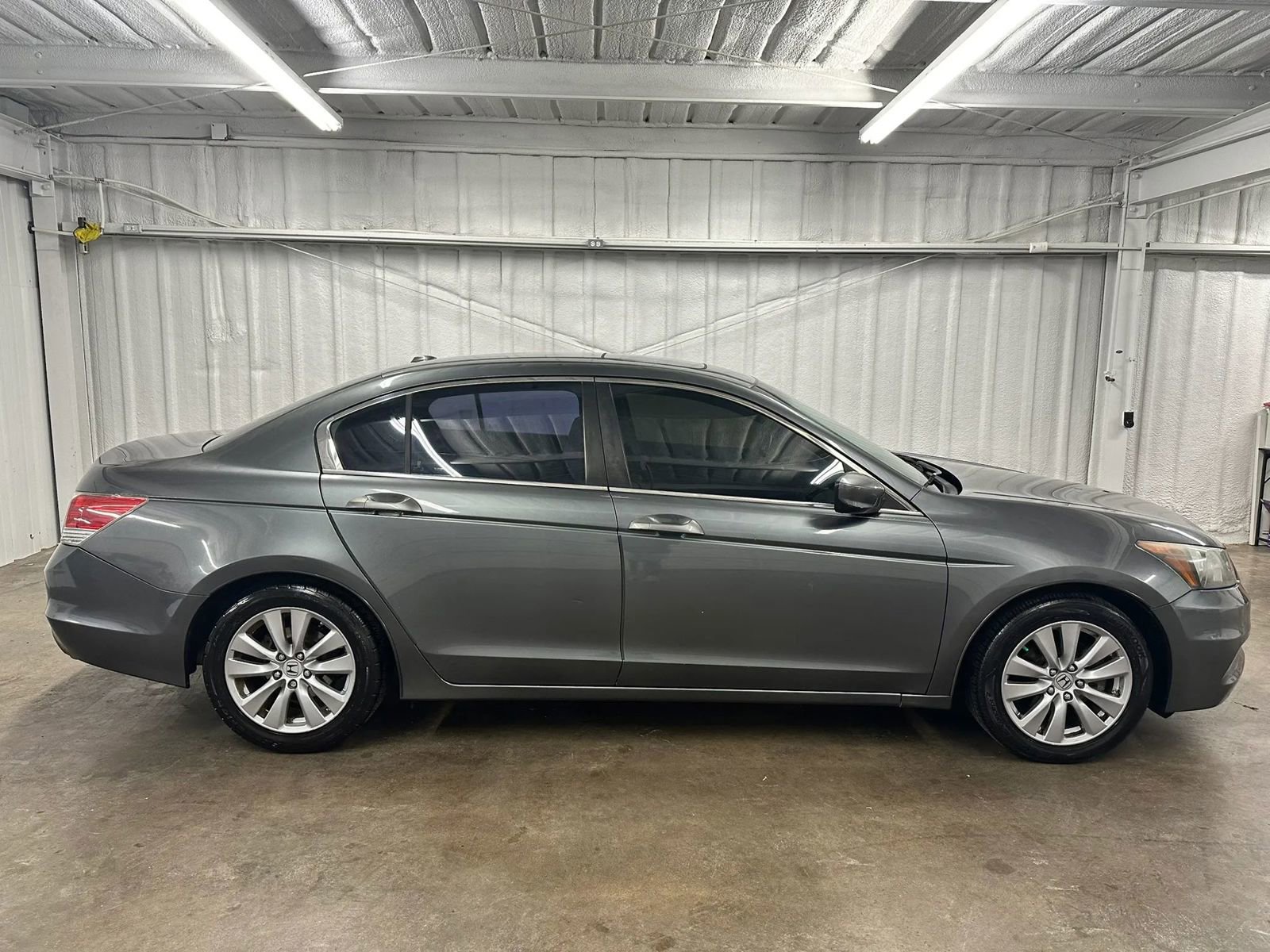 Used 2012 Honda Accord EX-L image 3