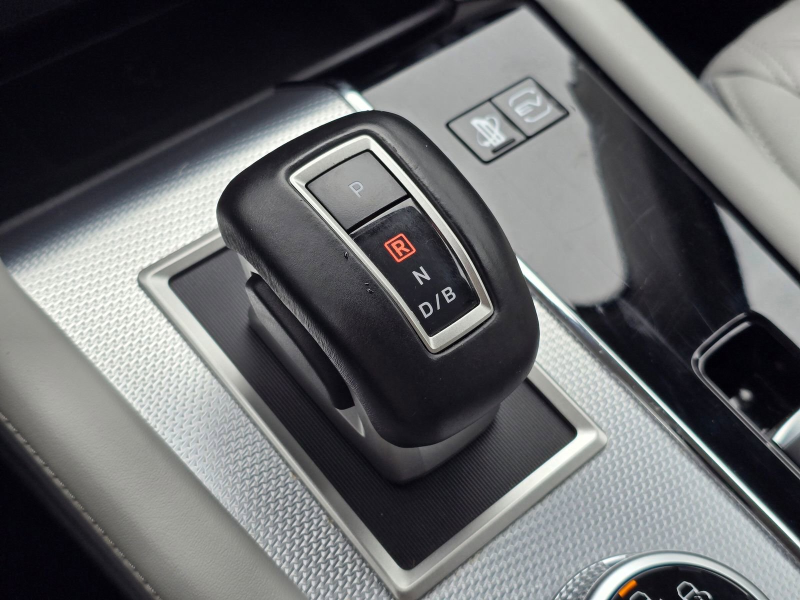 Used 2024 Mitsubishi Outlander SEL Black Edition image 36