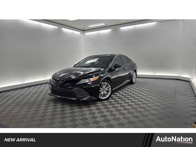 Used 2020 Toyota Camry XLE