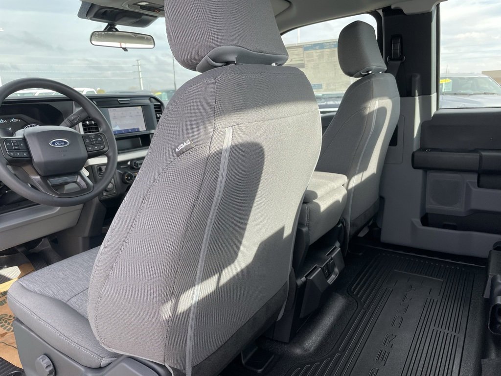 New 2026 Ford F350 XL w/ XL Chrome Package image 53