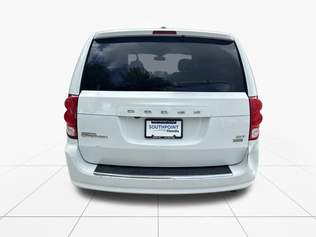 Used 2019 Dodge Grand Caravan SXT image 7