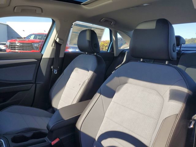 New 2026 Volkswagen Jetta SE image 10