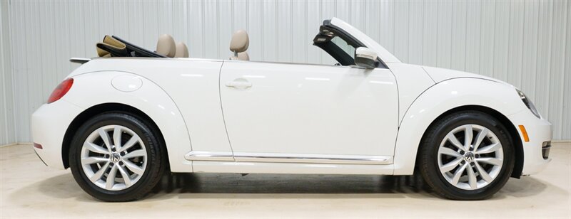 Used 2013 Volkswagen Beetle TDI FWD image 14