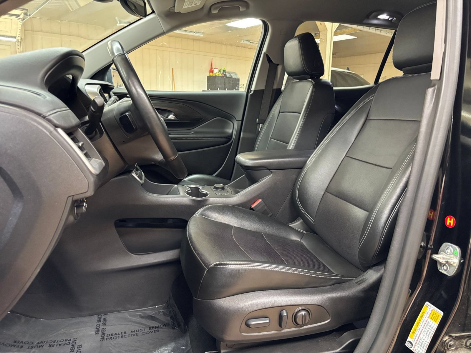 Used 2024 GMC Terrain SLT AWD/4WD image 24