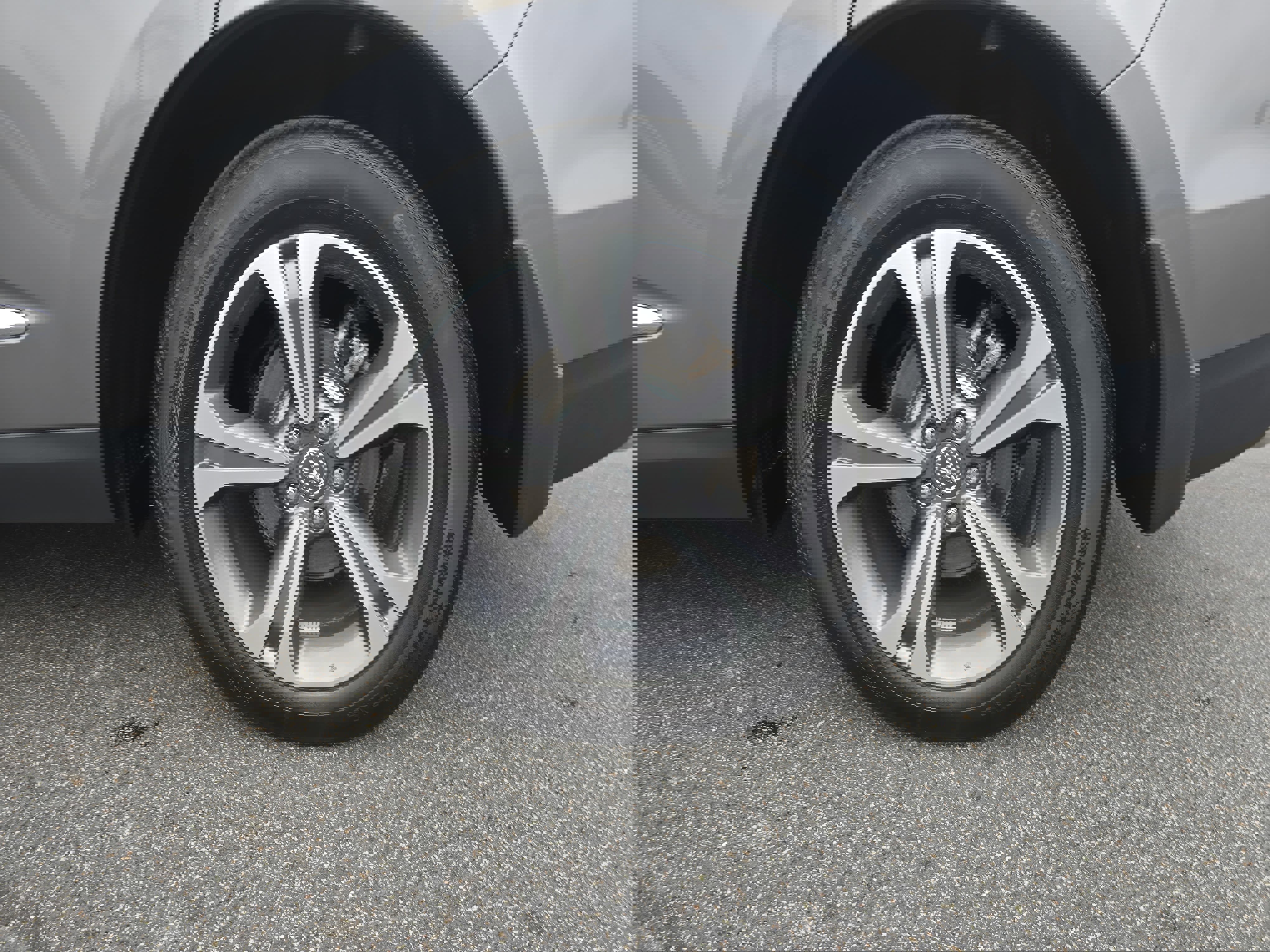 Used 2025 Acura RDX SH-AWD w/ Technology Package image 36