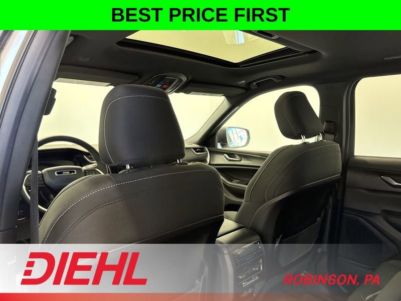 New 2026 Jeep Grand Cherokee L Laredo AWD/4WD image 20