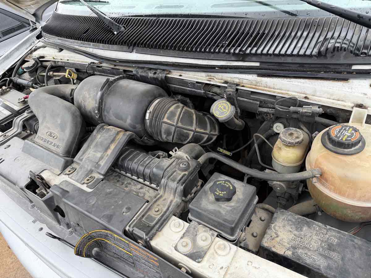 Used 1997 Ford E-150 and Econoline 150 image 21