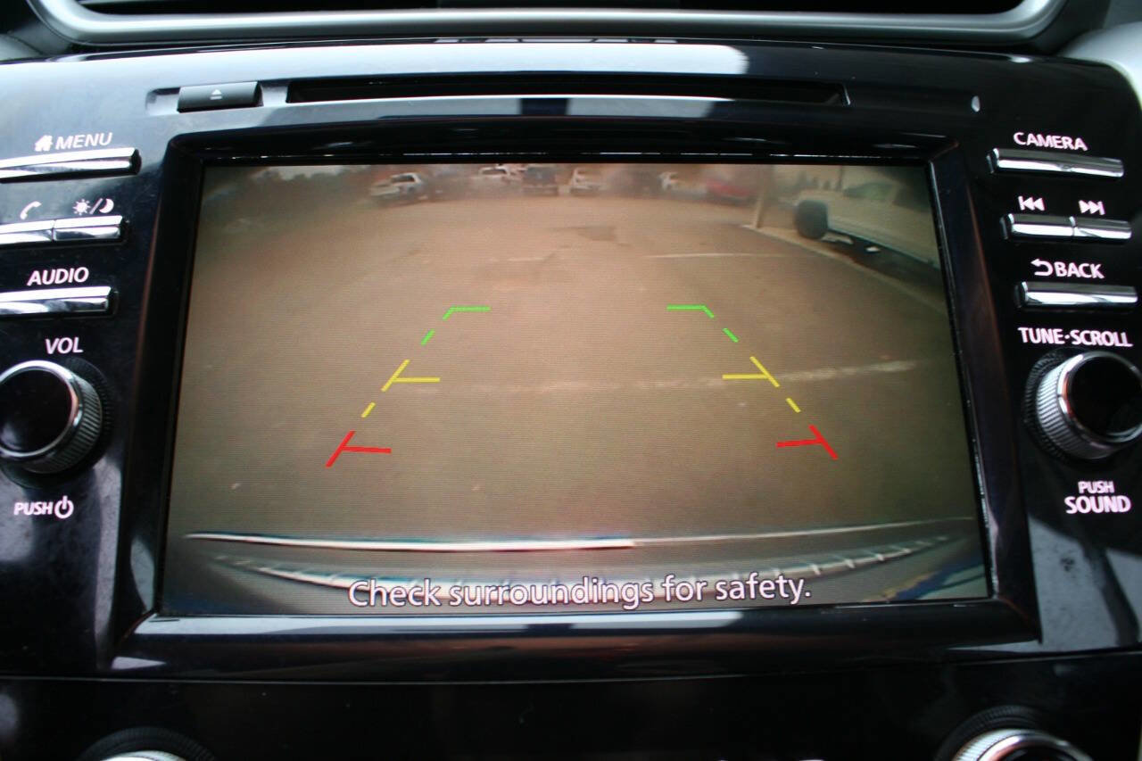 Used 2019 Nissan Murano S image 13