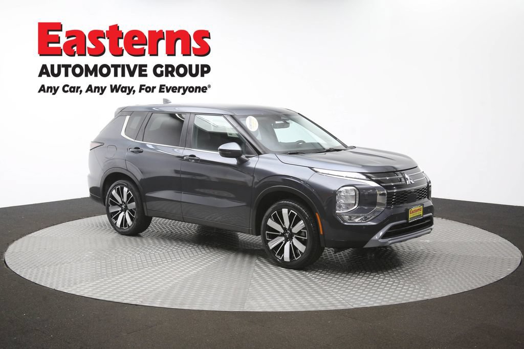 Used 2025 Mitsubishi Outlander SE AWD/4WD image 49