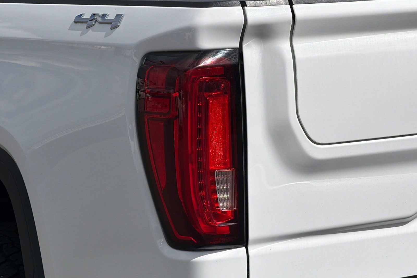 Used 2019 GMC Sierra 1500 SLT AWD/4WD image 46