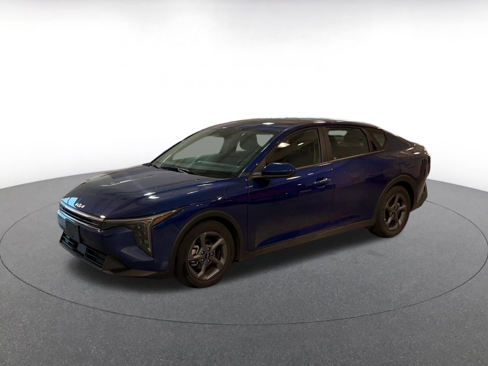 Used 2025 Kia K4 LXS image 8