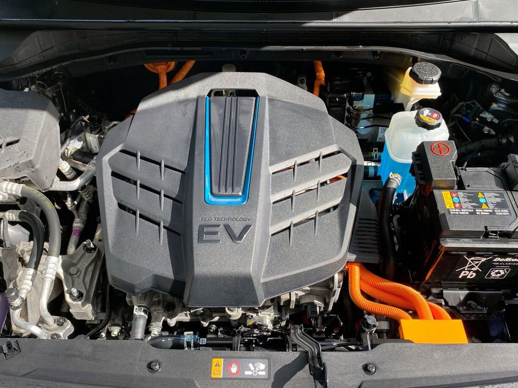 Used 2021 Kia Niro EX Premium w/ Cold Weather Package image 11