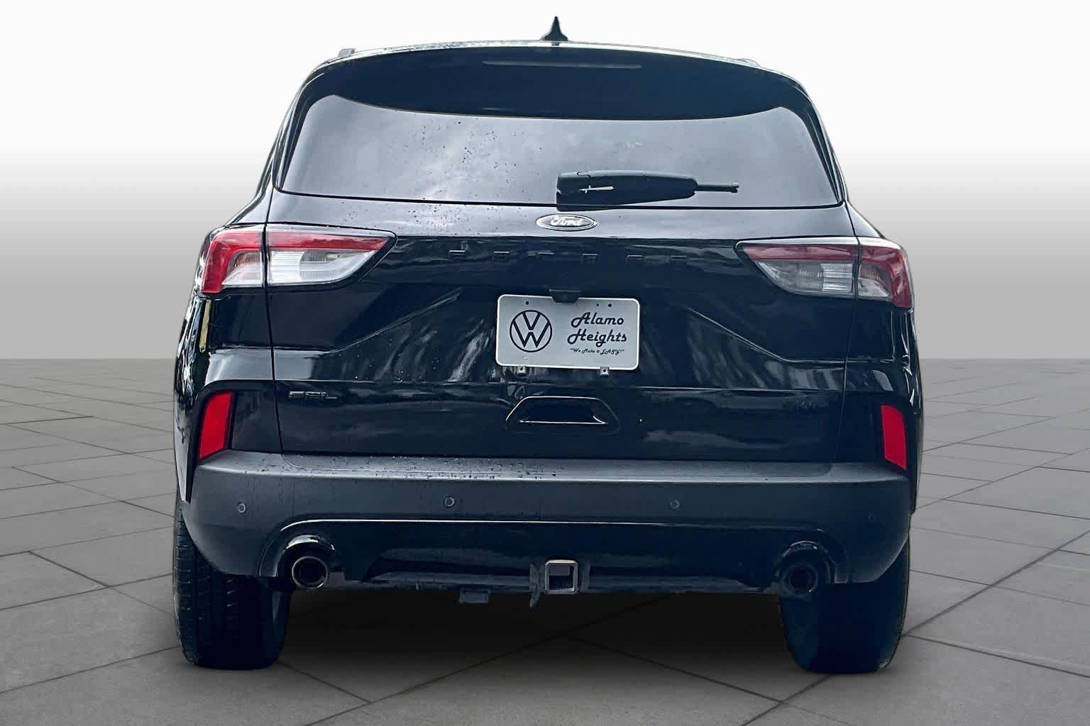 Used 2022 Ford Escape SEL w/ SEL Stealth AWD Package image 5