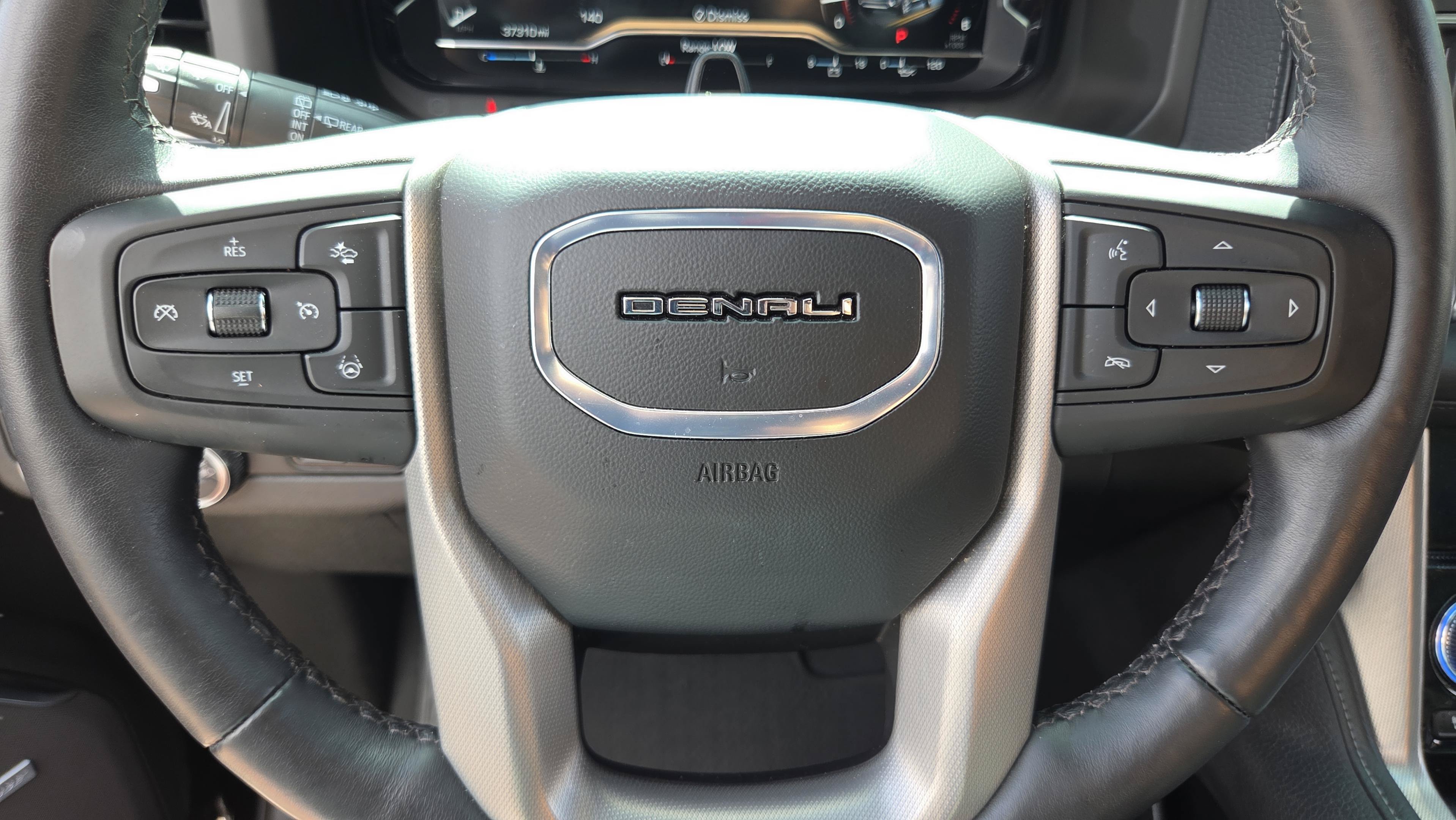 Certified 2024 GMC Yukon XL Denali w/ Advanced Technology Package AWD/4WD image 25