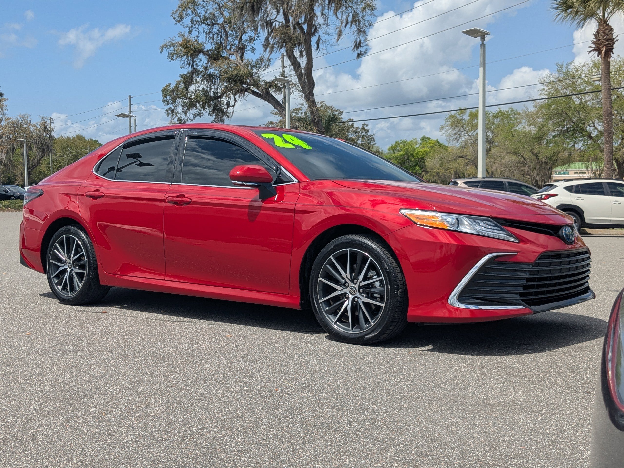 Used 2024 Toyota Camry XLE image 2