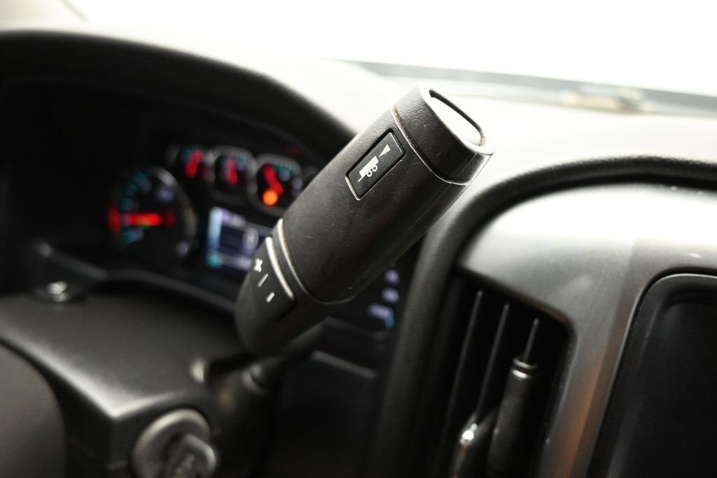 Used 2015 Chevrolet Silverado 1500 LT AWD/4WD image 22