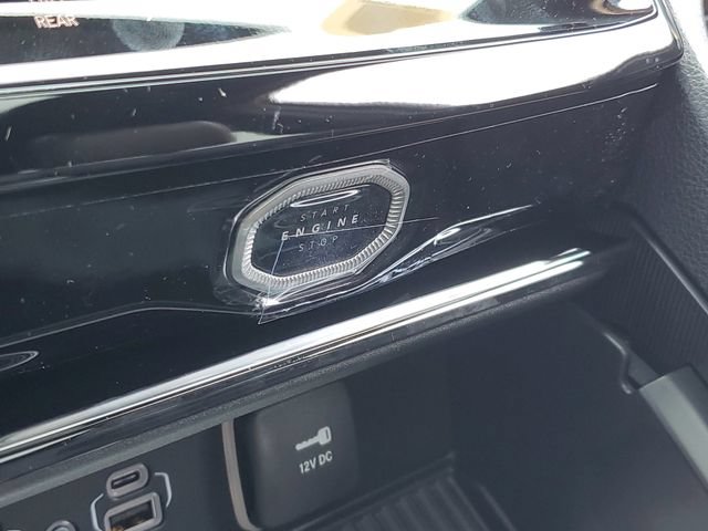 New 2026 Jeep Grand Cherokee L Limited w/ Luxury Tech Group II AWD/4WD image 24