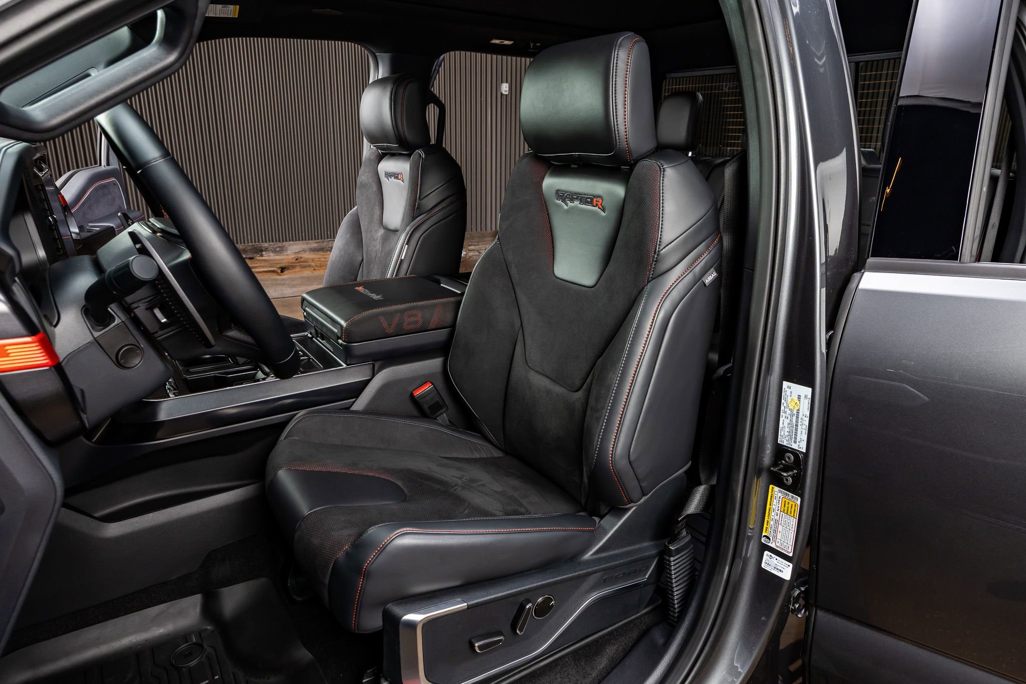 Used 2025 Ford F150 Raptor w/ Equipment Group 803A Raptor R image 30