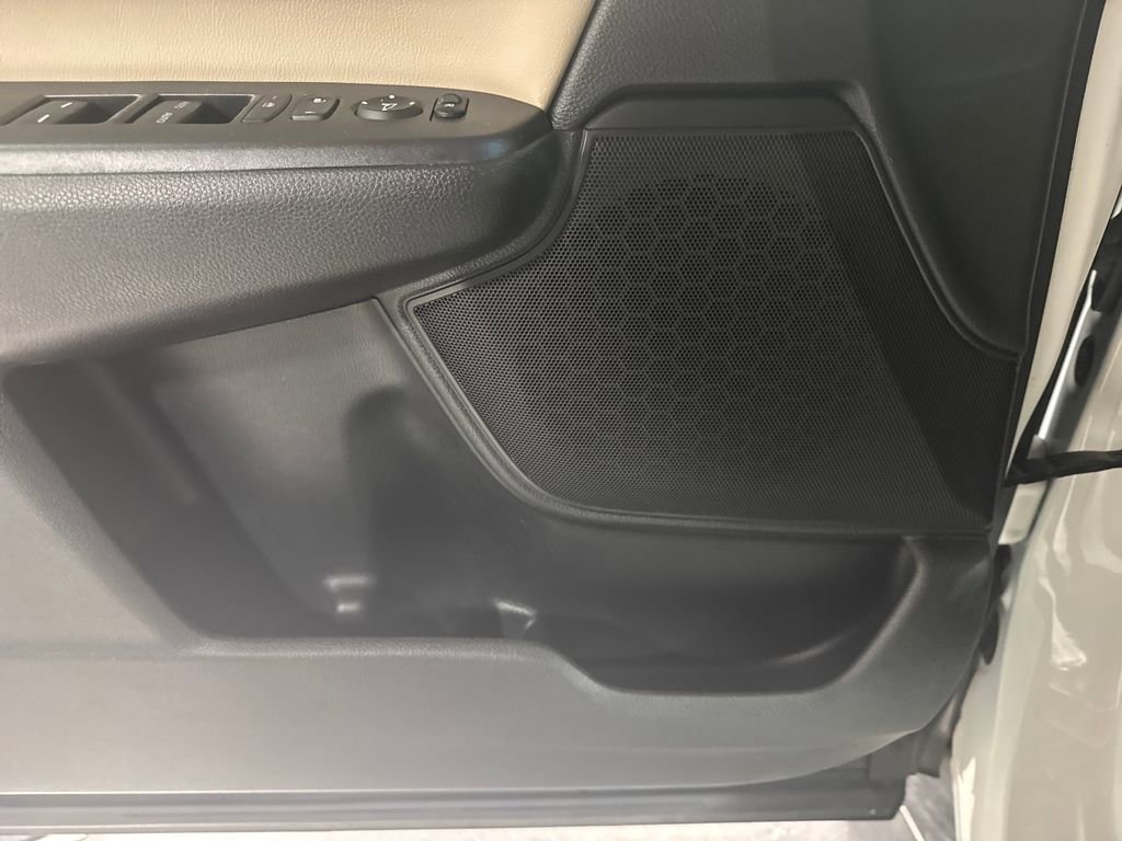 Used 2017 Honda CR-V EX-L image 27