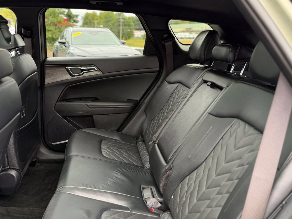Used 2025 Kia Sportage X-Line AWD/4WD image 6
