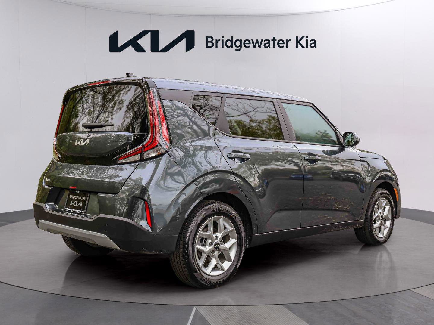 Certified 2025 Kia Soul LX w/ LX Technology Package FWD image 7