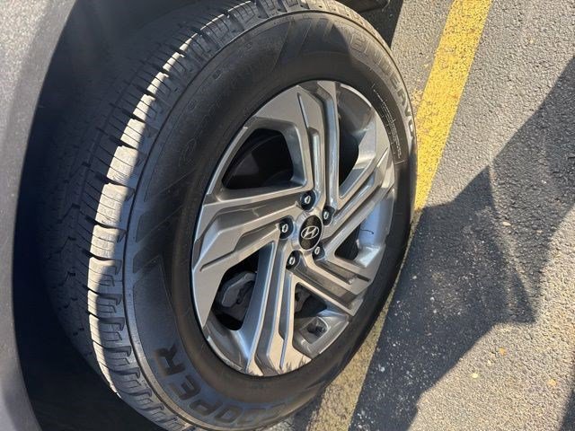 Used 2022 Hyundai Santa Fe SEL w/ Convenience Package image 17