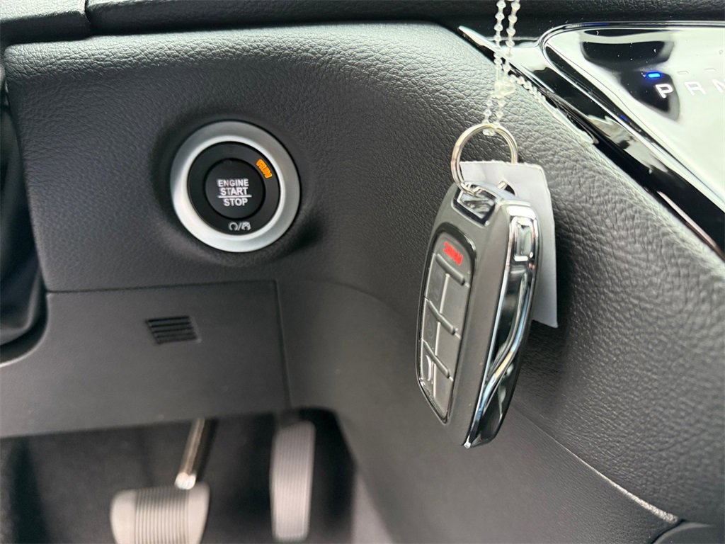 New 2026 Chrysler Pacifica Select image 30