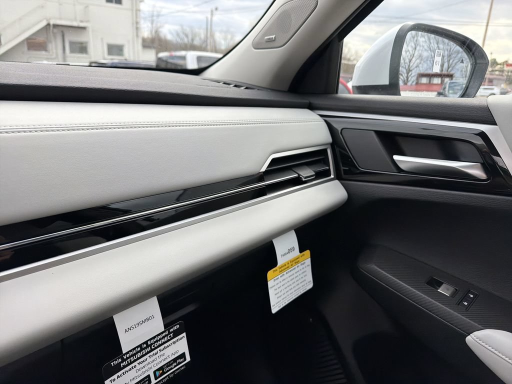 New 2026 Mitsubishi Outlander SE AWD/4WD image 23
