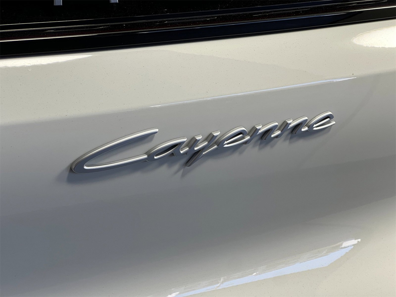 Certified 2025 Porsche Cayenne image 35