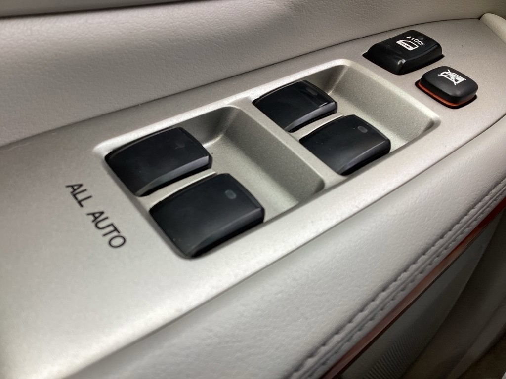 Used 2006 Lexus RX 330 AWD image 24