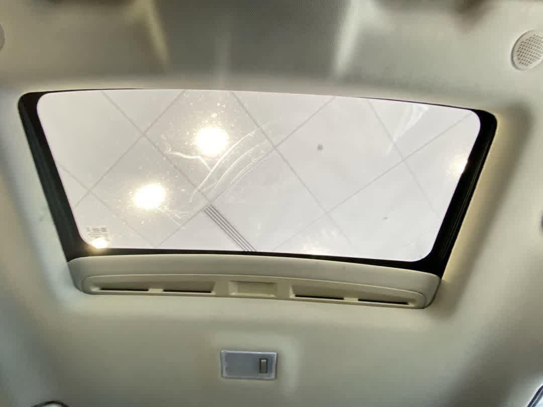 Used 2019 Buick Encore Essence AWD/4WD image 23