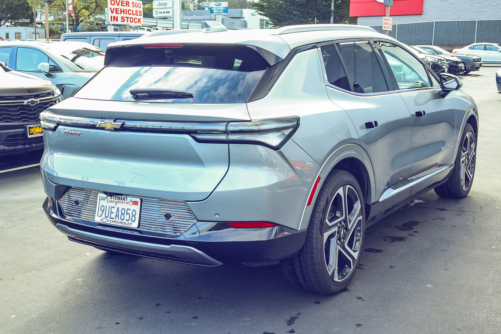 Used 2025 Chevrolet Equinox EV LT w/ Convenience Package II image 22