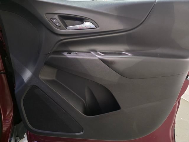 Used 2018 Chevrolet Equinox LT image 26