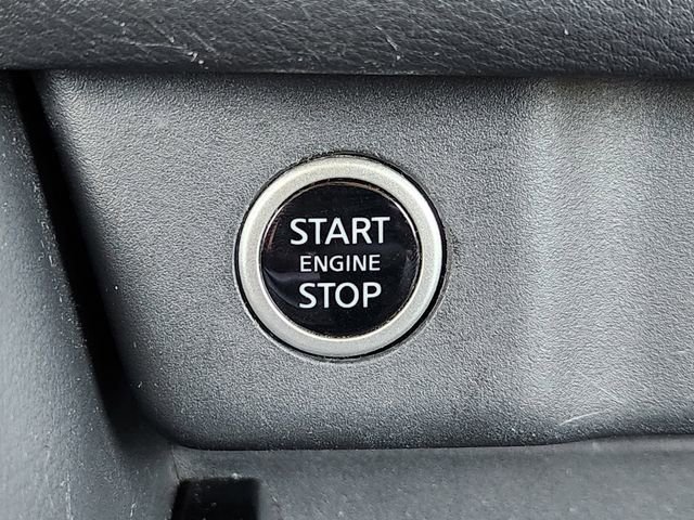 Used 2023 Nissan Rogue SV image 22