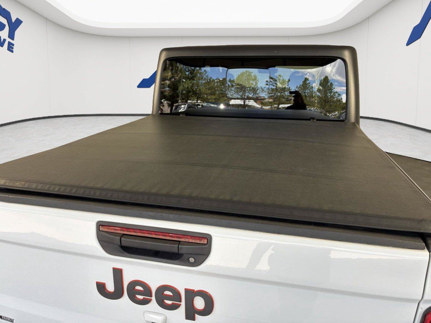 Used 2022 Jeep Gladiator Mojave w/ Trailer Tow Package AWD/4WD image 11