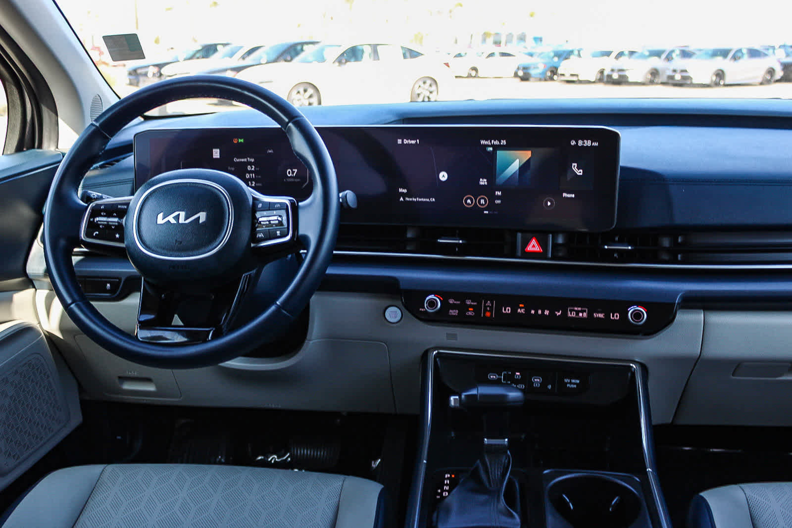 Used 2025 Kia Carnival SX image 13