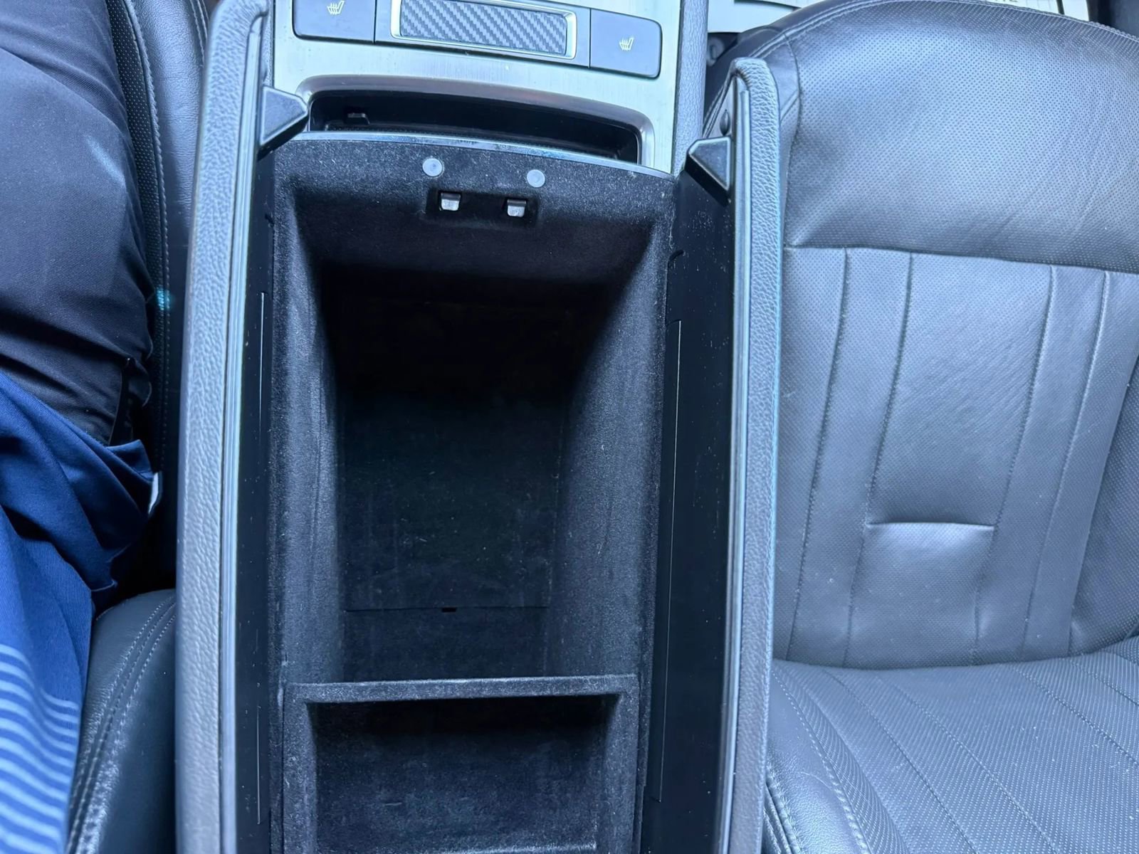 Used 2015 Hyundai Genesis 3.8 RWD image 33