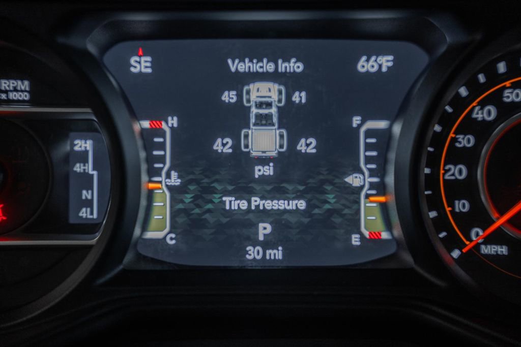 New 2025 Jeep Gladiator Sport image 38