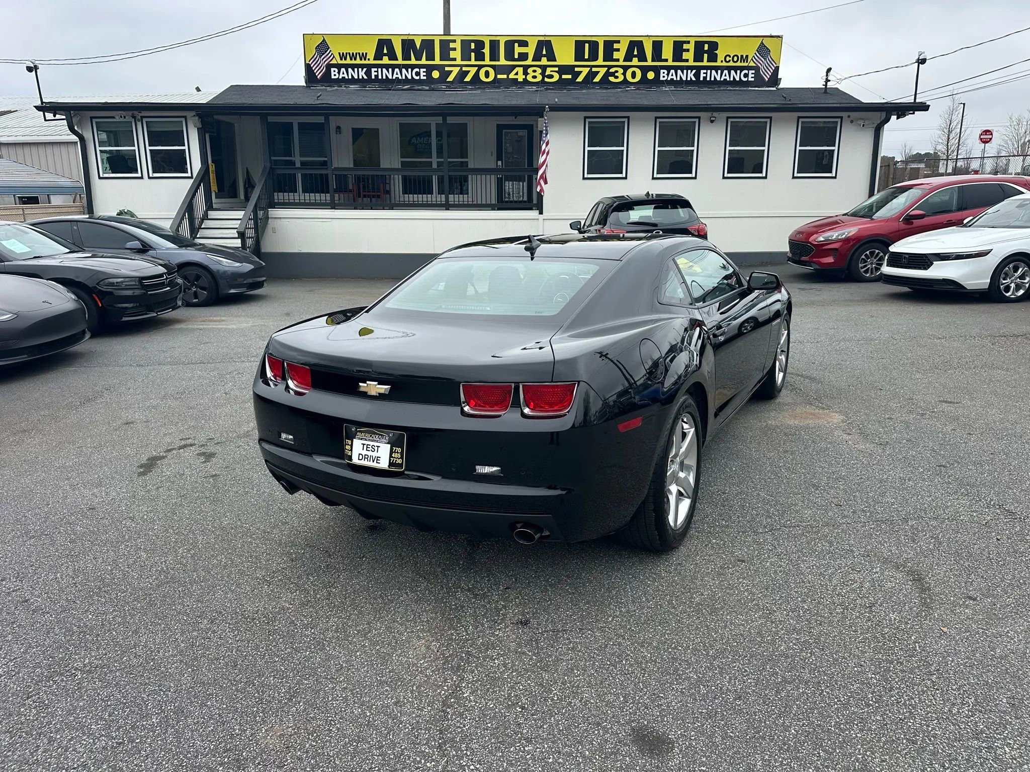 Used 2011 Chevrolet Camaro LT RWD image 7