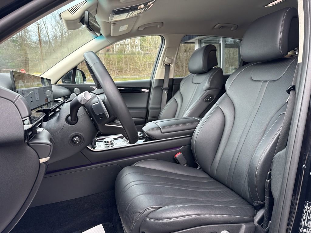 Used 2025 Genesis GV80 2.5T Standard image 18