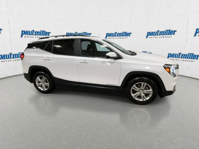 Used 2022 GMC Terrain SLE w/ Driver Convenience Package image 13