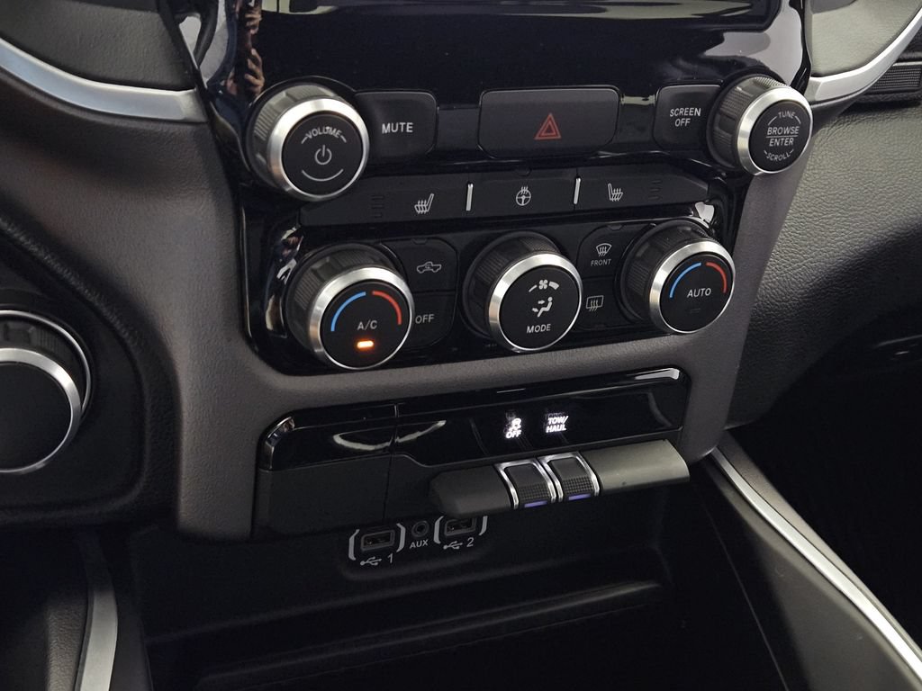Used 2023 RAM 1500 Lone Star AWD/4WD image 17