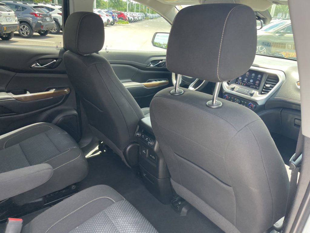 Used 2022 GMC Acadia SLE w/ Driver Convenience Package FWD image 28