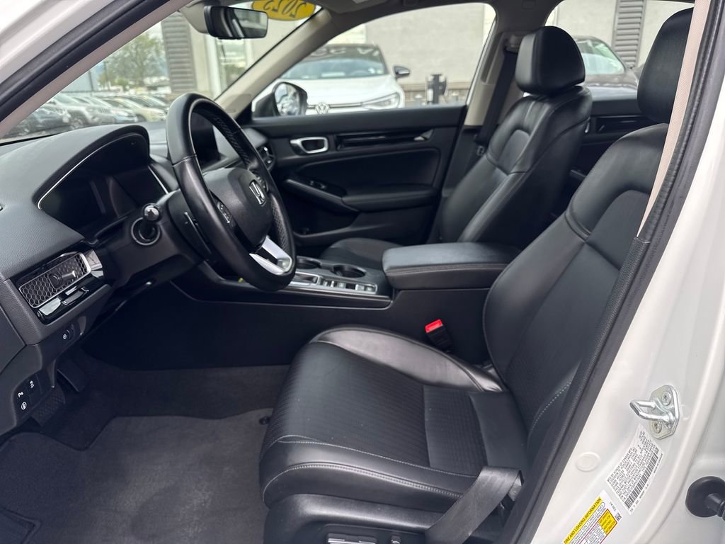 Used 2023 Honda Civic Touring image 9
