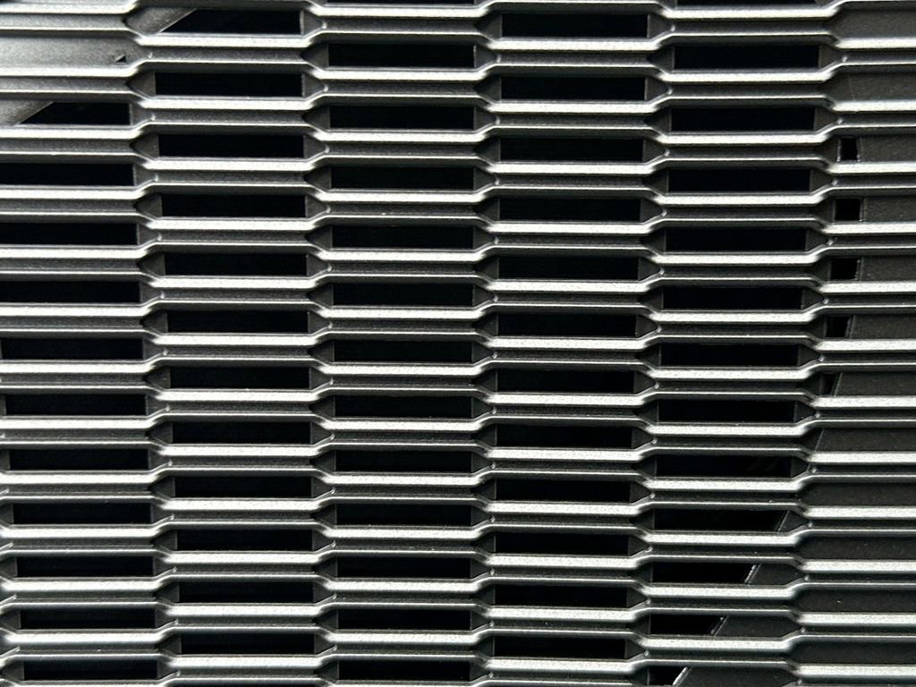 New 2025 Jeep Grand Cherokee Laredo w/ Luxury Tech Group I RWD image 19