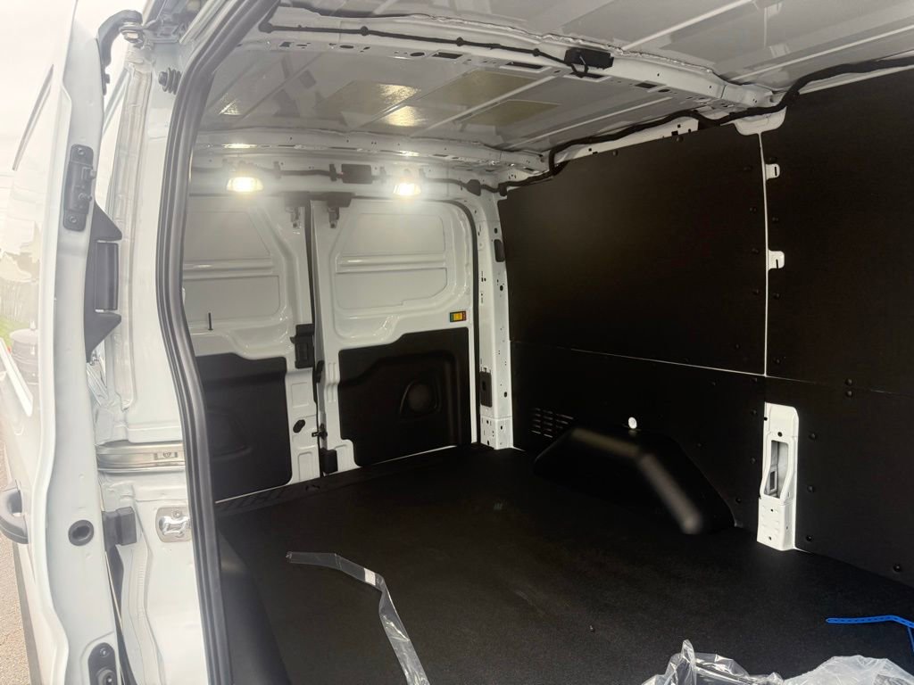 New 2026 Ford Transit 250 Low Roof w/ Load Area Protection Package RWD image 54