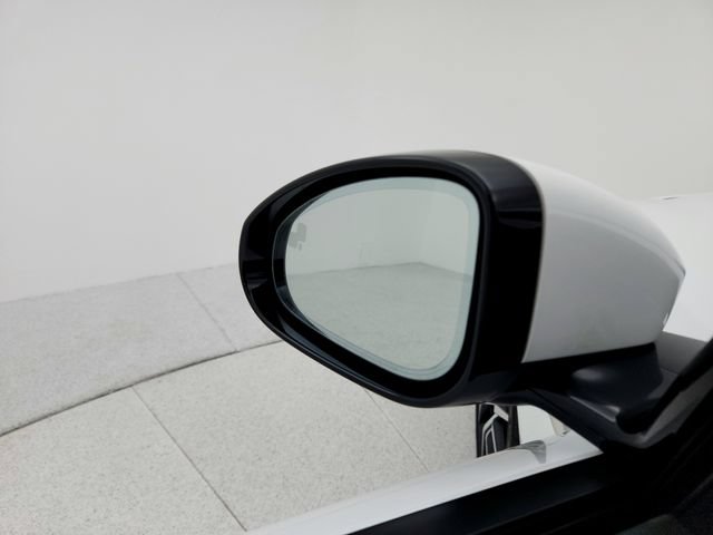 Certified 2024 Jaguar F-TYPE R AWD/4WD image 22