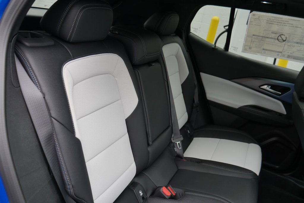 New 2026 Chevrolet Equinox EV LT image 26