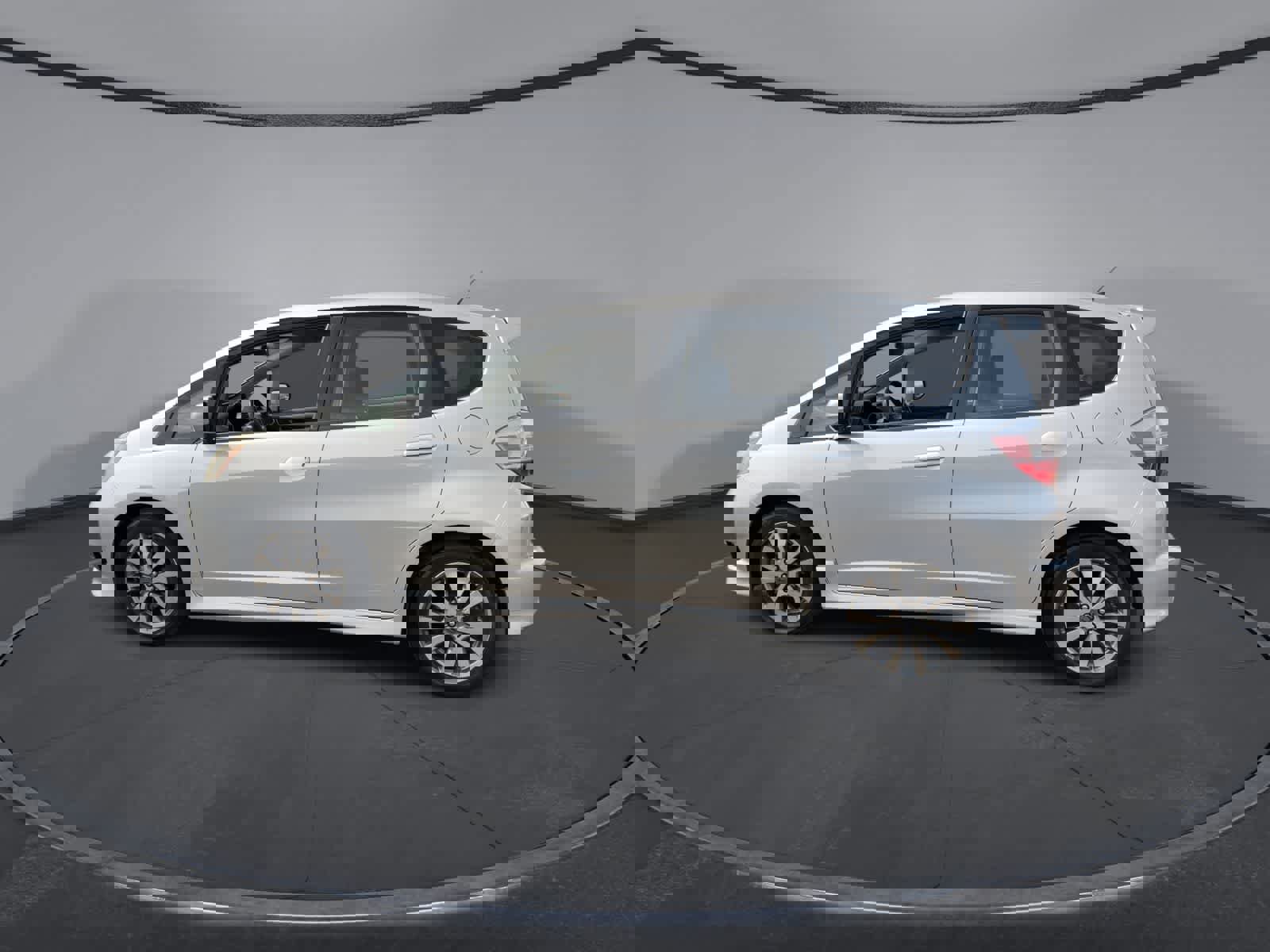 Used 2013 Honda Fit Sport image 5